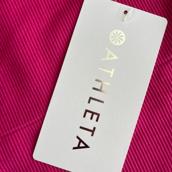 NWT Aurora Scoop Crop Tank - Picture 4 of 4